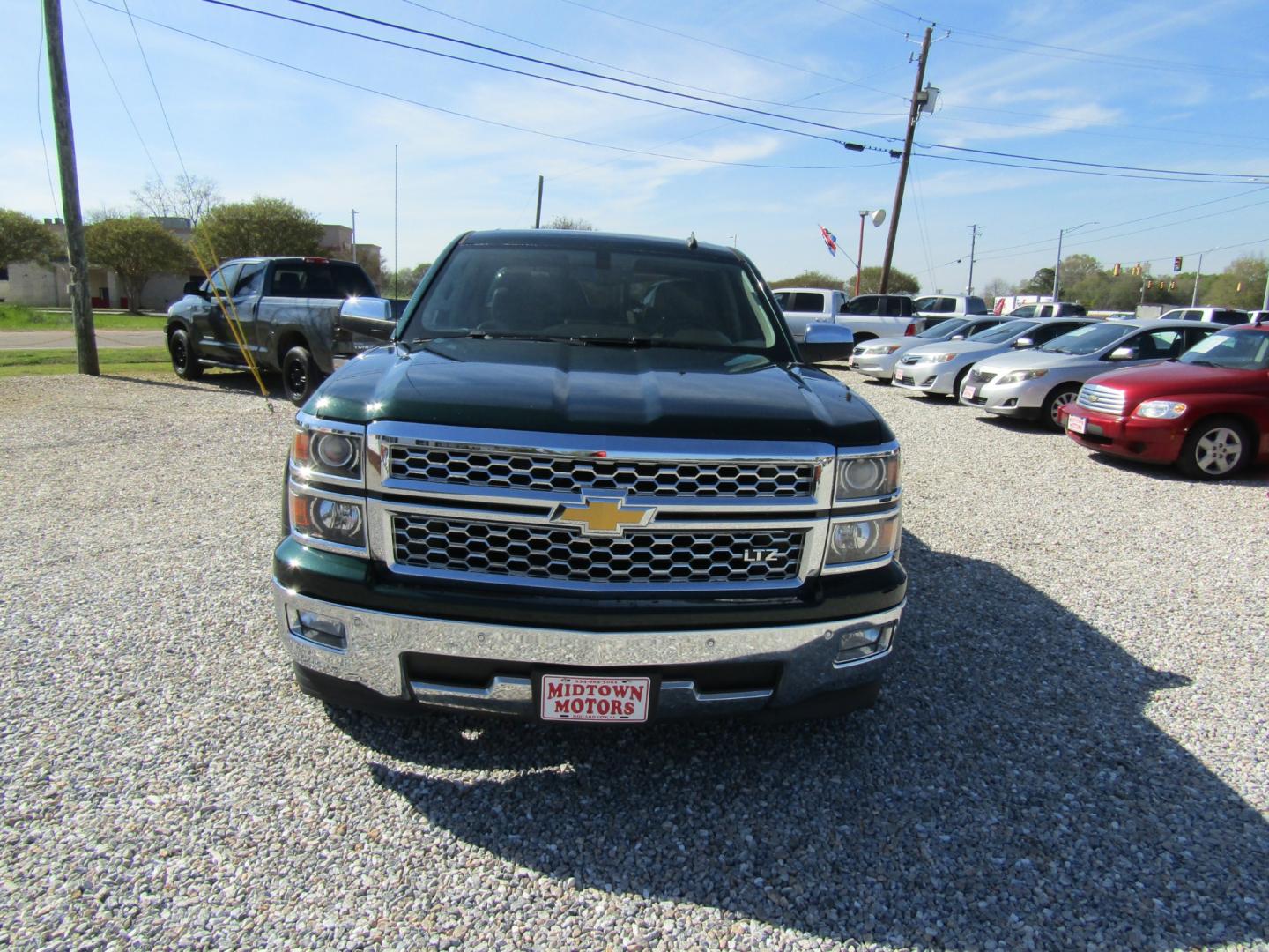 2014 Green /Tan Chevrolet Silverado 1500 1LZ Crew Cab 2WD (3GCPCSEC2EG) with an 5.3L V8 OHV 16V engine, Automatic transmission, located at 15016 S Hwy 231, Midland City, AL, 36350, (334) 983-3001, 31.306210, -85.495277 - Photo#1